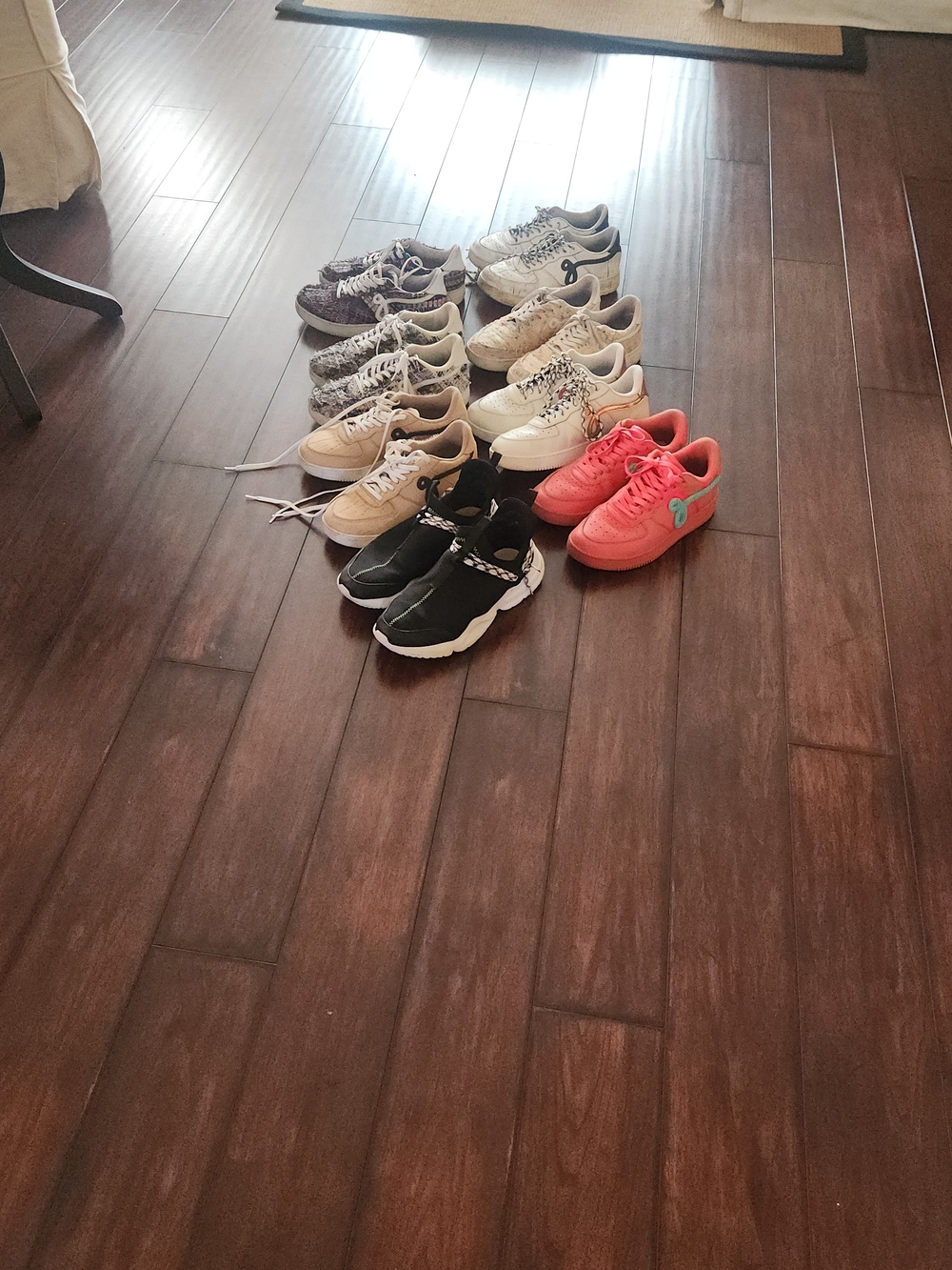 Mens John Geiger Athletic Shoes Size 8 & 9